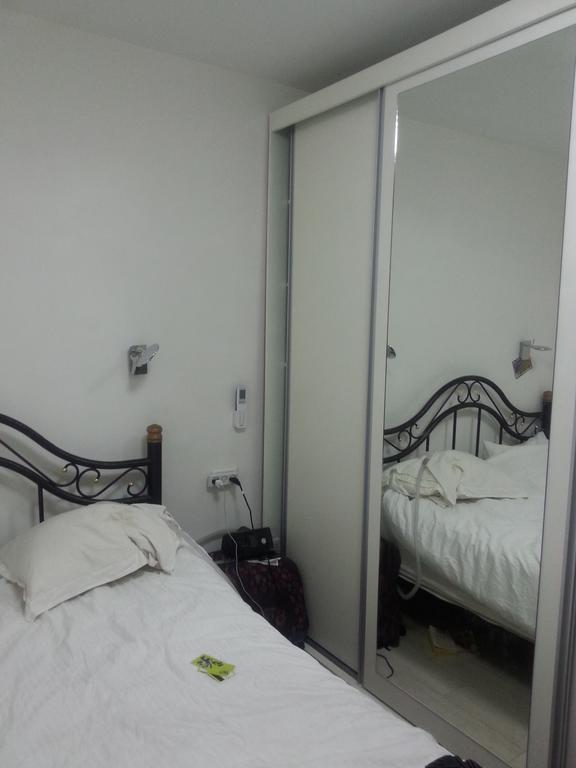 Holyland Apartments القدس الغرفة الصورة