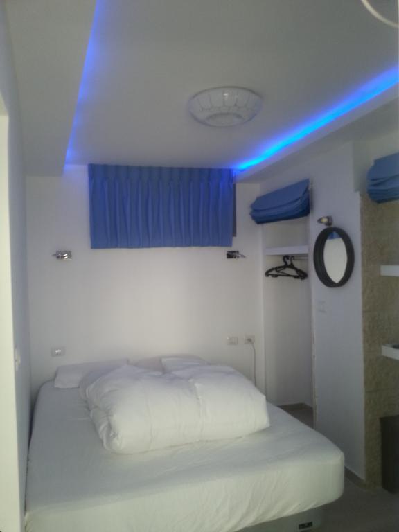 Holyland Apartments القدس الغرفة الصورة