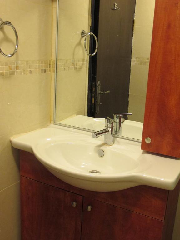 Holyland Apartments القدس الغرفة الصورة