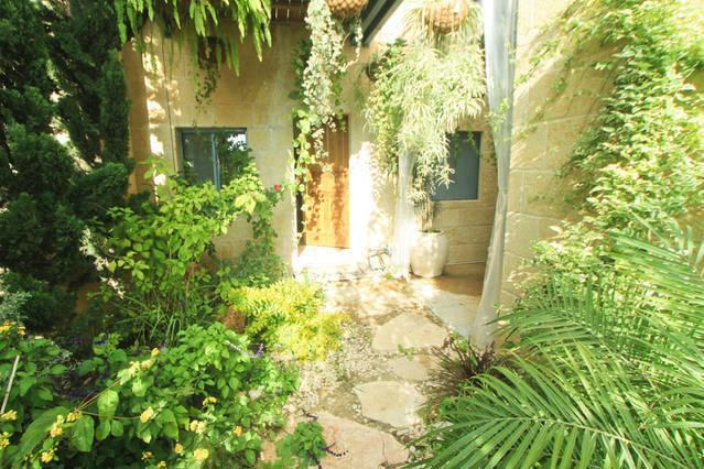 Holyland Apartments القدس الغرفة الصورة