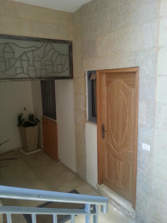 Holyland Apartments القدس الغرفة الصورة